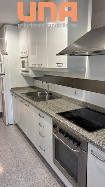 2 bedroom Flat for rent in Cordoba city with garage - € 800 (Ref: 9438191)