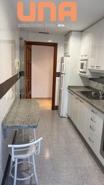 2 bedroom Flat for rent in Cordoba city with garage - € 800 (Ref: 9438191)