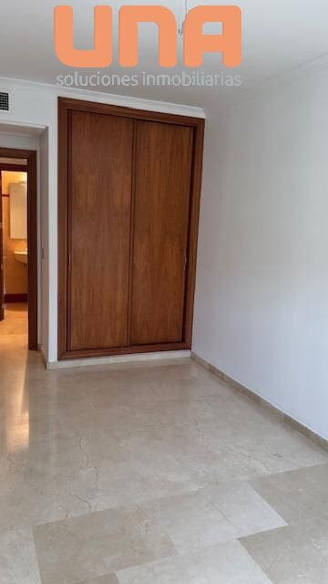 2 bedroom Flat for rent in Cordoba city with garage - € 800 (Ref: 9438191)