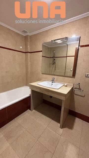 2 bedroom Flat for rent in Cordoba city with garage - € 800 (Ref: 9438191)