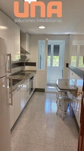 2 bedroom Flat for rent in Córdoba city with garage - € 800 (Ref: 9438191)