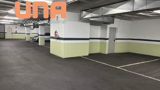 2 bedroom Flat for rent in Cordoba city with garage - € 800 (Ref: 9438191)