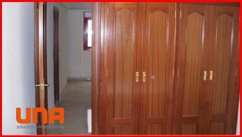 2 slaapkamer Flat te koop in Cordoba stad met garage - € 252.000 (Ref: 9438194)
