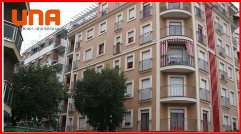 2 slaapkamer Flat te koop in Cordoba stad met garage - € 252.000 (Ref: 9438194)