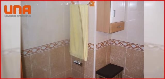 2 slaapkamer Flat te koop in Córdoba stad met garage - € 252.000 (Ref: 9438194)