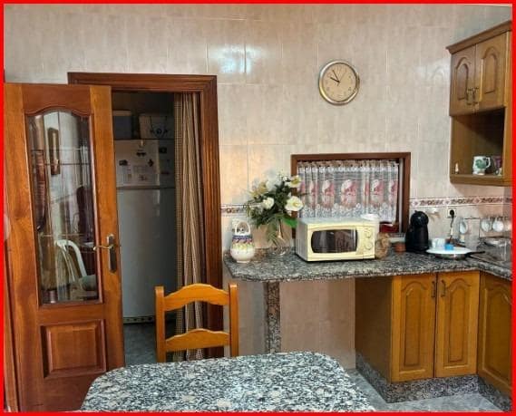 3 soveværelse Byhus til salg i Cordoba by med garage - € 186.000 (Ref: 9438195)