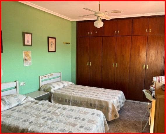 3 soveværelse Byhus til salg i Cordoba by med garage - € 186.000 (Ref: 9438195)