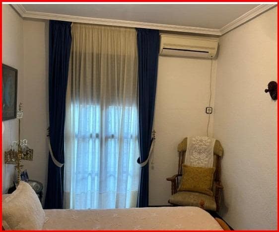 4 soveværelse Byhus til salg i Cordoba by - € 185.000 (Ref: 9438196)