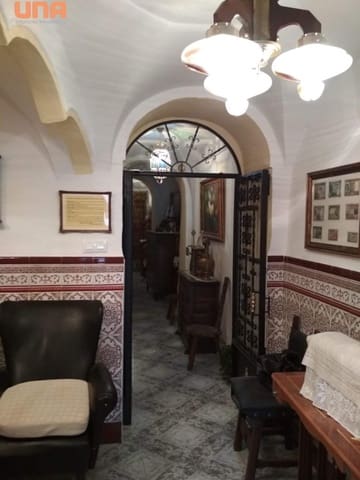 5 bedroom Townhouse for sale in El Viso - € 72,000 (Ref: 9438197)