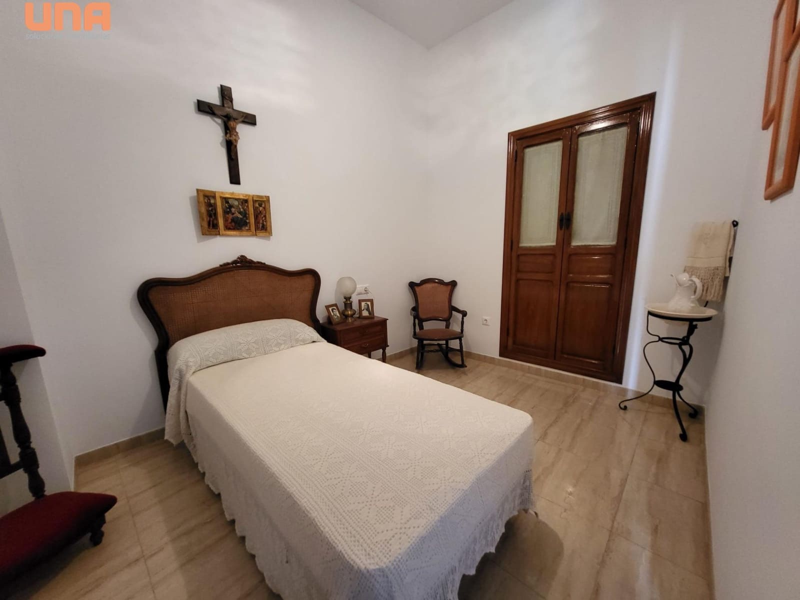 5 bedroom Townhouse for sale in El Viso - € 72,000 (Ref: 9438197)