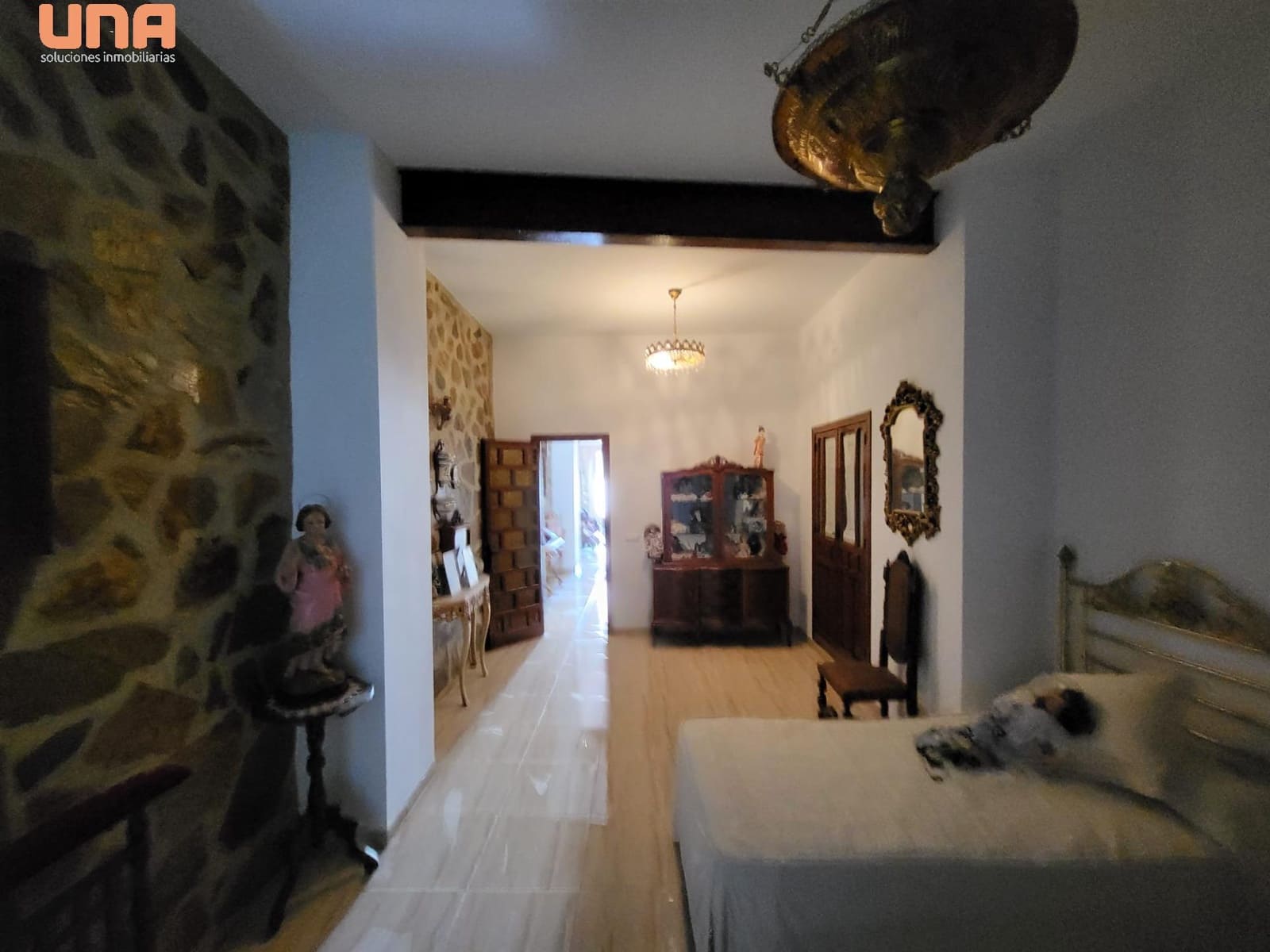 5 bedroom Townhouse for sale in El Viso - € 72,000 (Ref: 9438197)