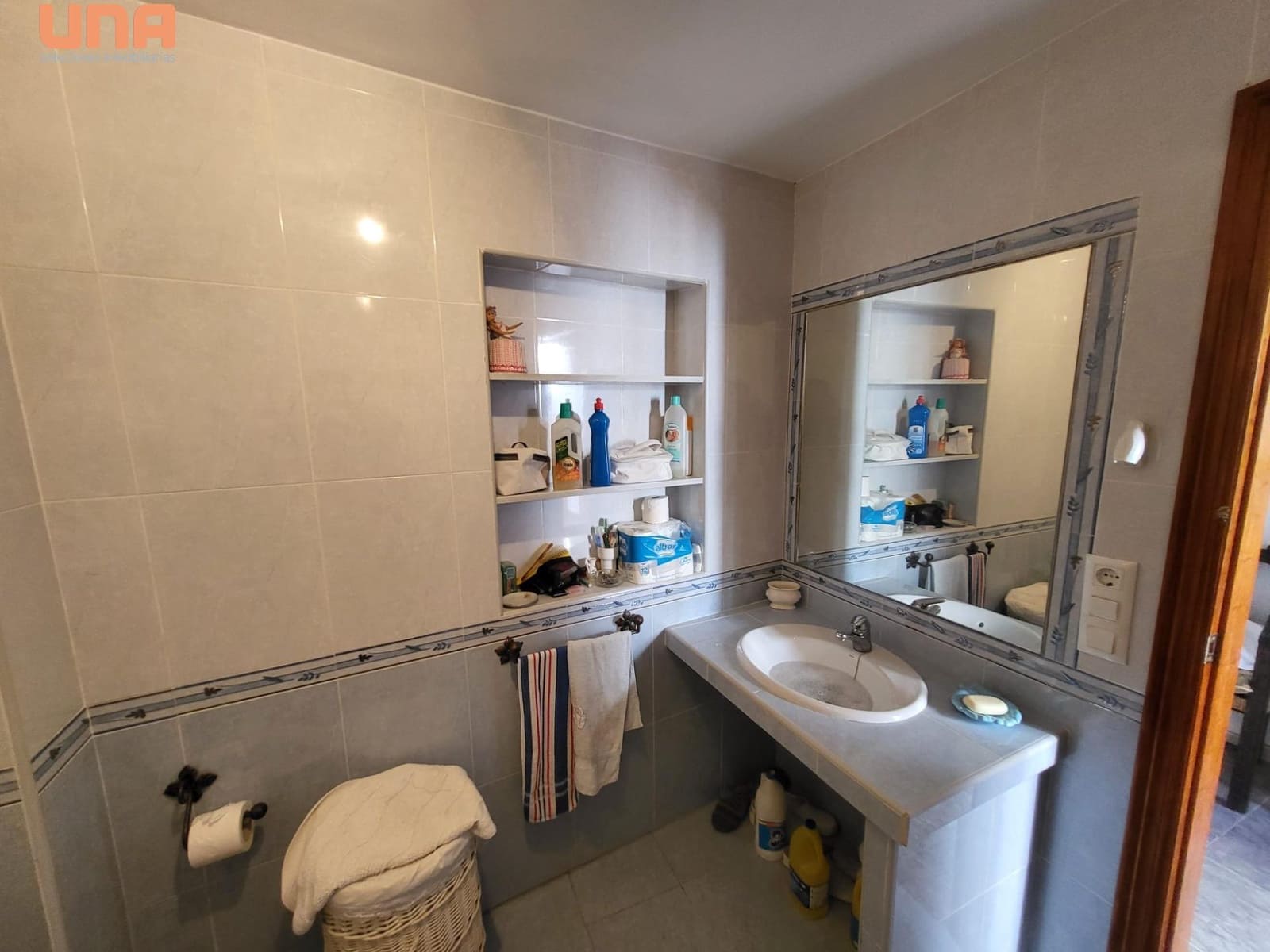 5 bedroom Townhouse for sale in El Viso - € 72,000 (Ref: 9438197)