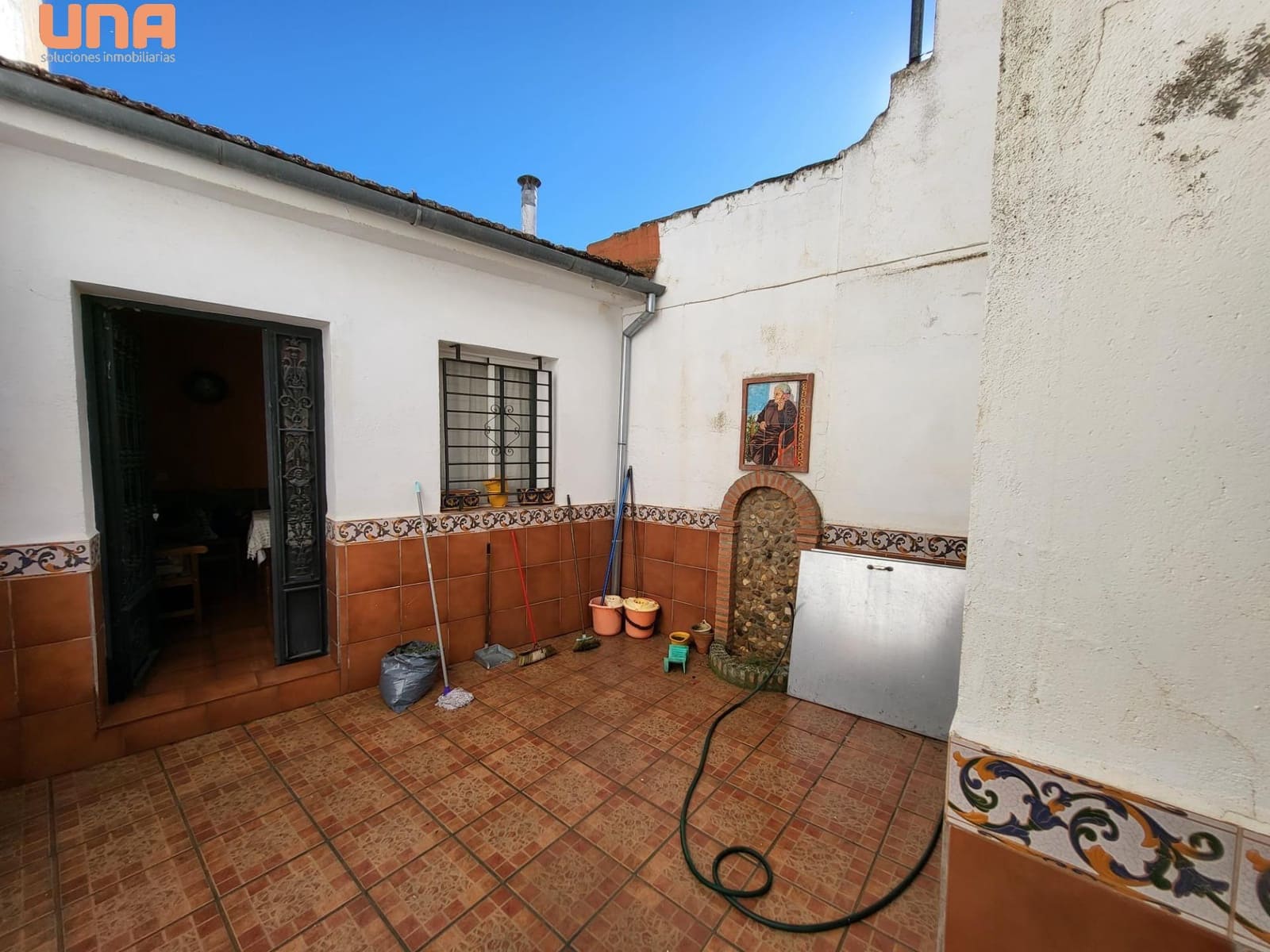 5 bedroom Townhouse for sale in El Viso - € 72,000 (Ref: 9438197)
