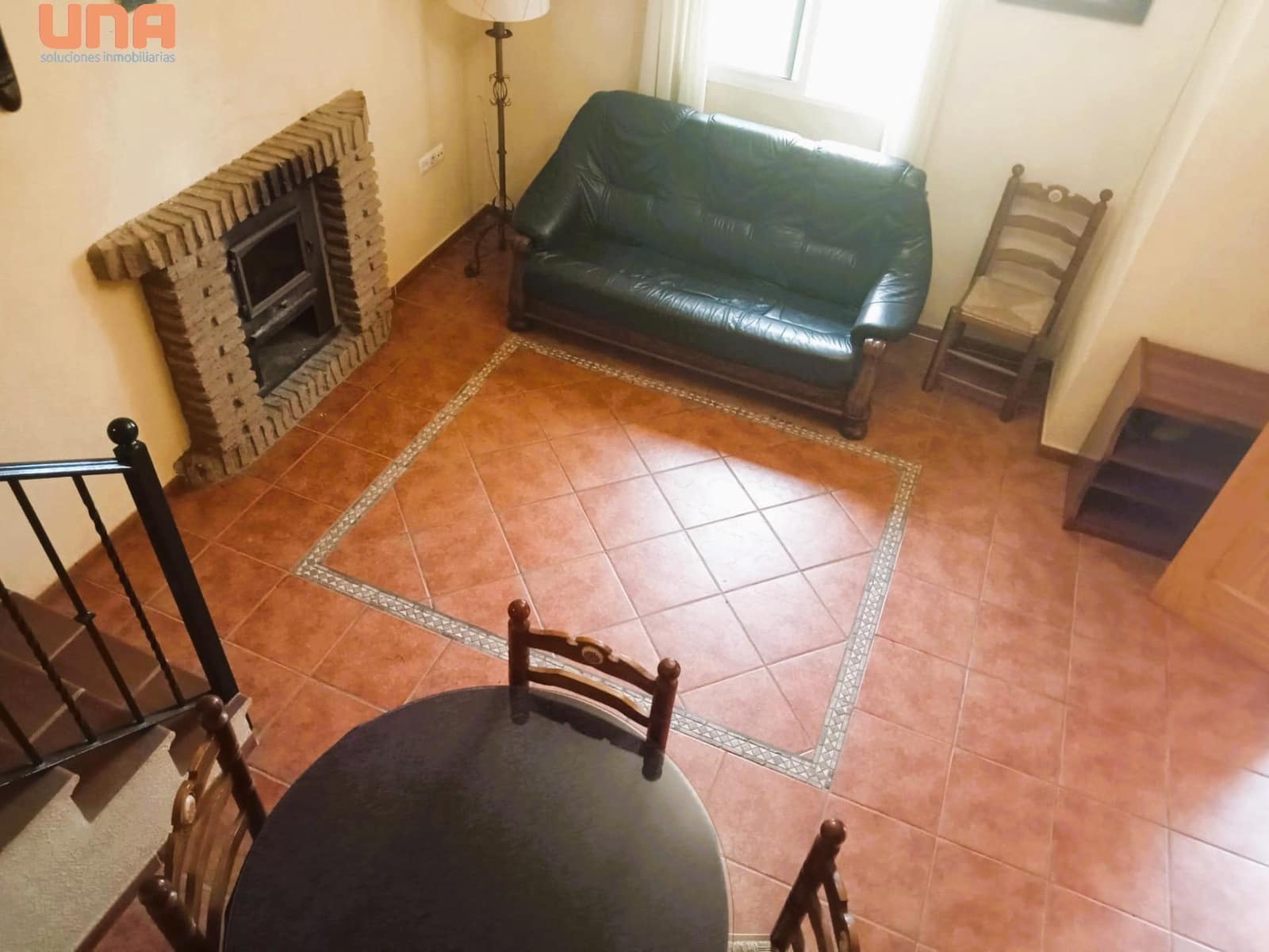 4 bedroom Villa for sale in El Higueron with pool - € 200,000 (Ref: 9438198)