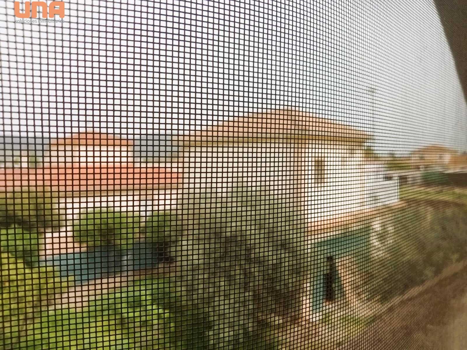 4 bedroom Villa for sale in El Higueron with pool - € 200,000 (Ref: 9438198)