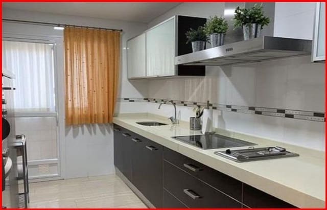 4 slaapkamer Flat te koop in Córdoba stad met garage - € 430.000 (Ref: 9438199)