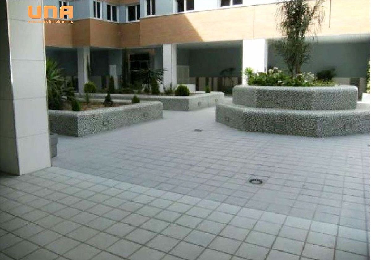 4 slaapkamer Flat te koop in Cordoba stad met garage - € 430.000 (Ref: 9438199)