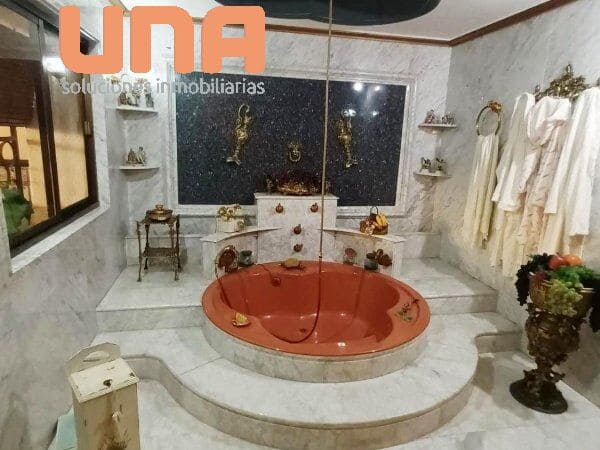 7 slaapkamer Villa te koop in Cordoba stad met zwembad - € 495.000 (Ref: 9438204)