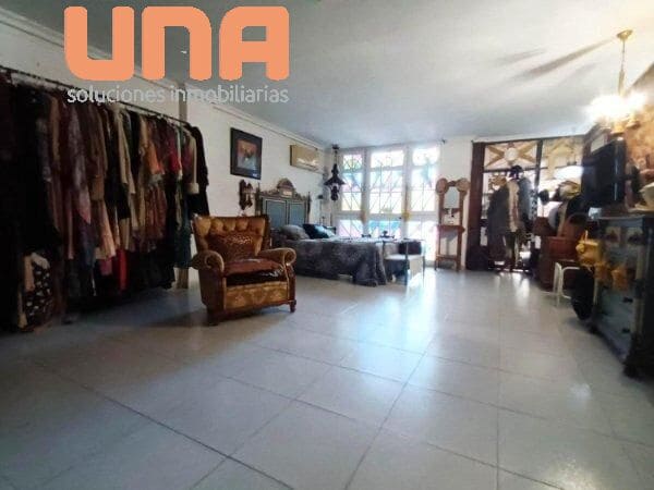 7 slaapkamer Villa te koop in Cordoba stad met zwembad - € 495.000 (Ref: 9438204)
