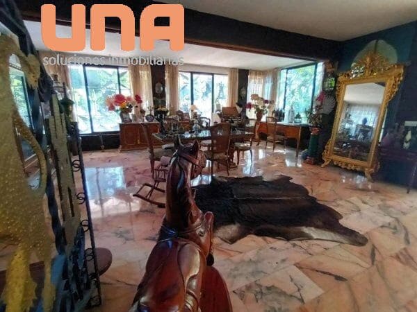 7 slaapkamer Villa te koop in Córdoba stad met zwembad - € 495.000 (Ref: 9438204)