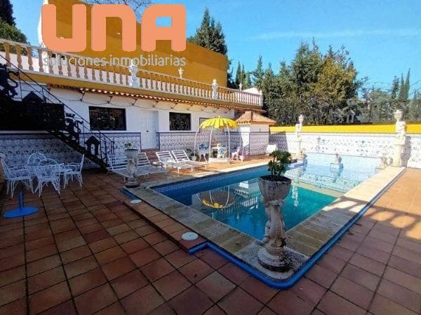 7 slaapkamer Villa te koop in Cordoba stad met zwembad - € 495.000 (Ref: 9438204)