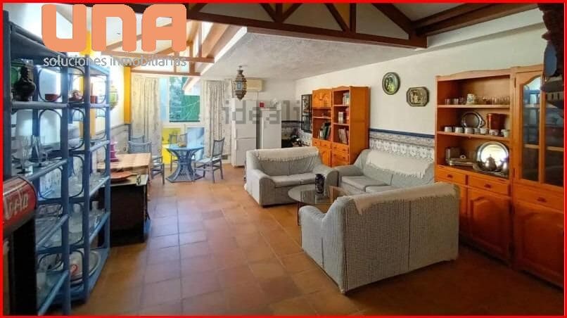 7 slaapkamer Villa te koop in Cordoba stad met zwembad - € 495.000 (Ref: 9438204)