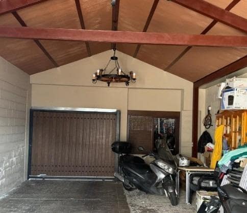 4 makuuhuone Huvila myytävänä paikassa Cordoba kaupunki mukana uima-altaan 
autotalli - 470 000 € (Ref: 9438205)