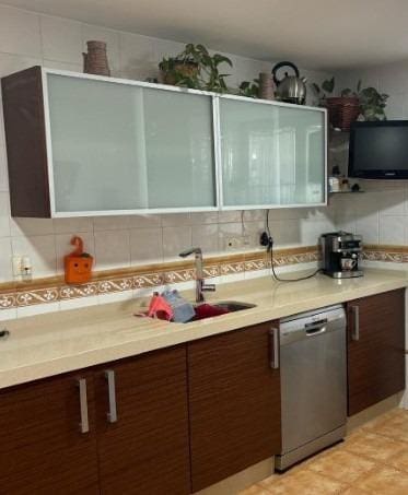 4 makuuhuone Huvila myytävänä paikassa Córdoba kaupunki mukana uima-altaan 
autotalli - 470 000 € (Ref: 9438205)