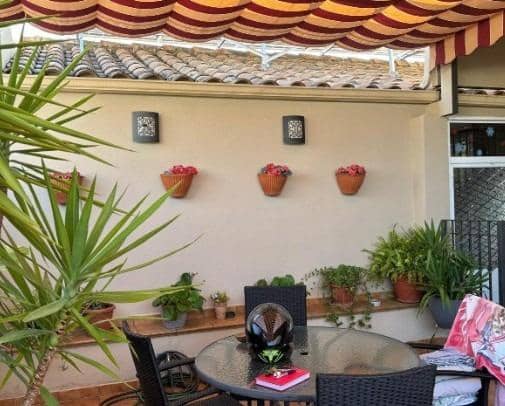 4 makuuhuone Huvila myytävänä paikassa Cordoba kaupunki mukana uima-altaan 
autotalli - 470 000 € (Ref: 9438205)