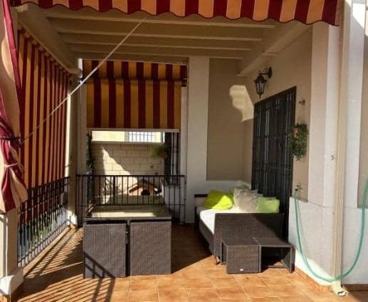 4 makuuhuone Huvila myytävänä paikassa Cordoba kaupunki mukana uima-altaan 
autotalli - 470 000 € (Ref: 9438205)