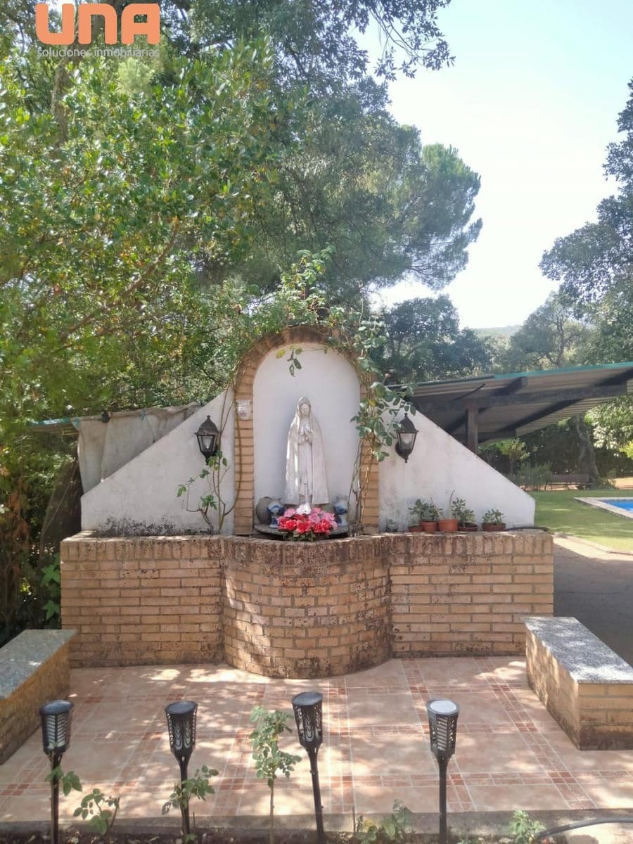 10 sypialnia Willa na sprzedaż w Miasto Kordoba z basenem garażem - 340 000 € (Ref: 9438206)