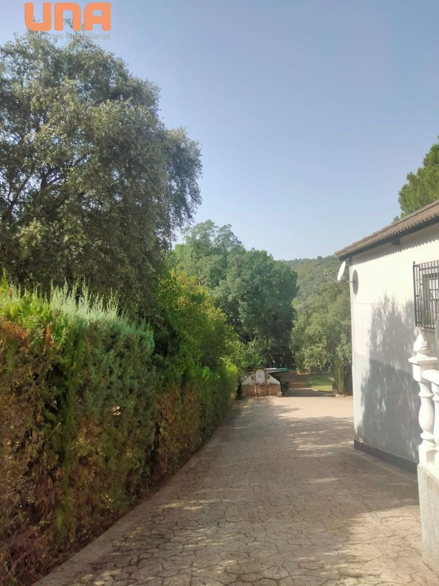 10 sypialnia Willa na sprzedaż w Miasto Kordoba z basenem garażem - 340 000 € (Ref: 9438206)