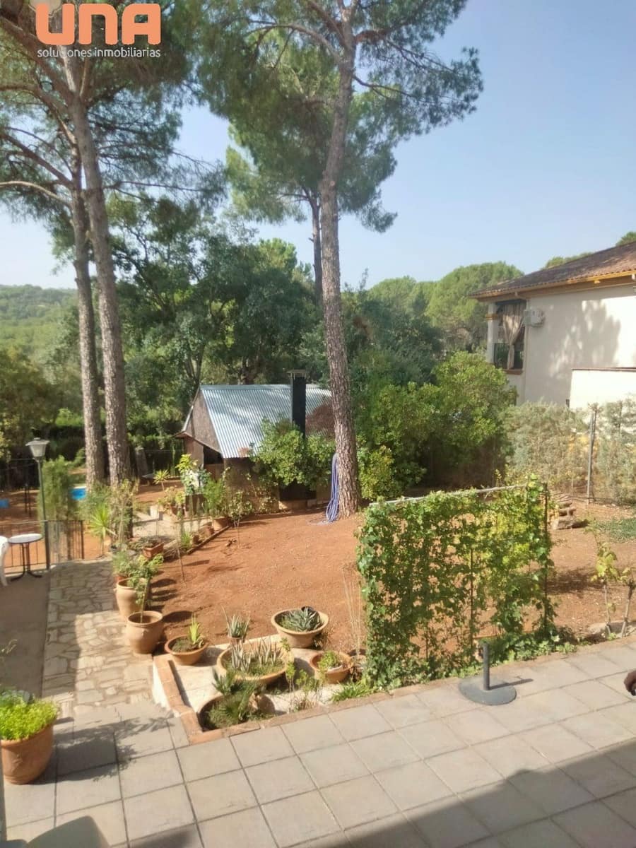 10 sypialnia Willa na sprzedaż w Miasto Kordoba z basenem garażem - 340 000 € (Ref: 9438206)