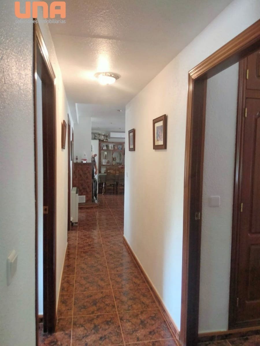 10 sypialnia Willa na sprzedaż w Miasto Kordoba z basenem garażem - 340 000 € (Ref: 9438206)