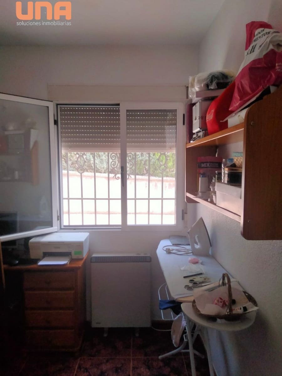 10 sypialnia Willa na sprzedaż w Miasto Kordoba z basenem garażem - 340 000 € (Ref: 9438206)