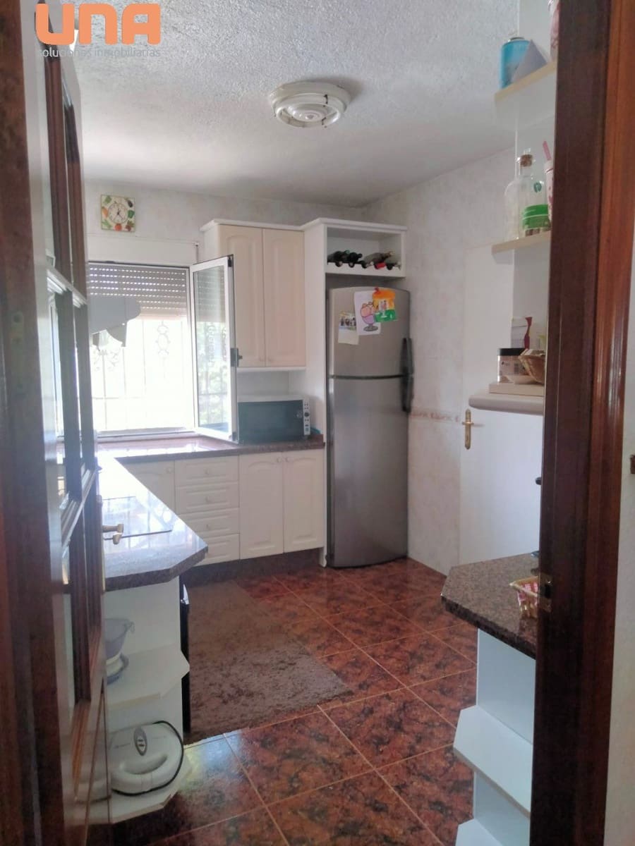 10 sypialnia Willa na sprzedaż w Miasto Kordoba z basenem garażem - 340 000 € (Ref: 9438206)