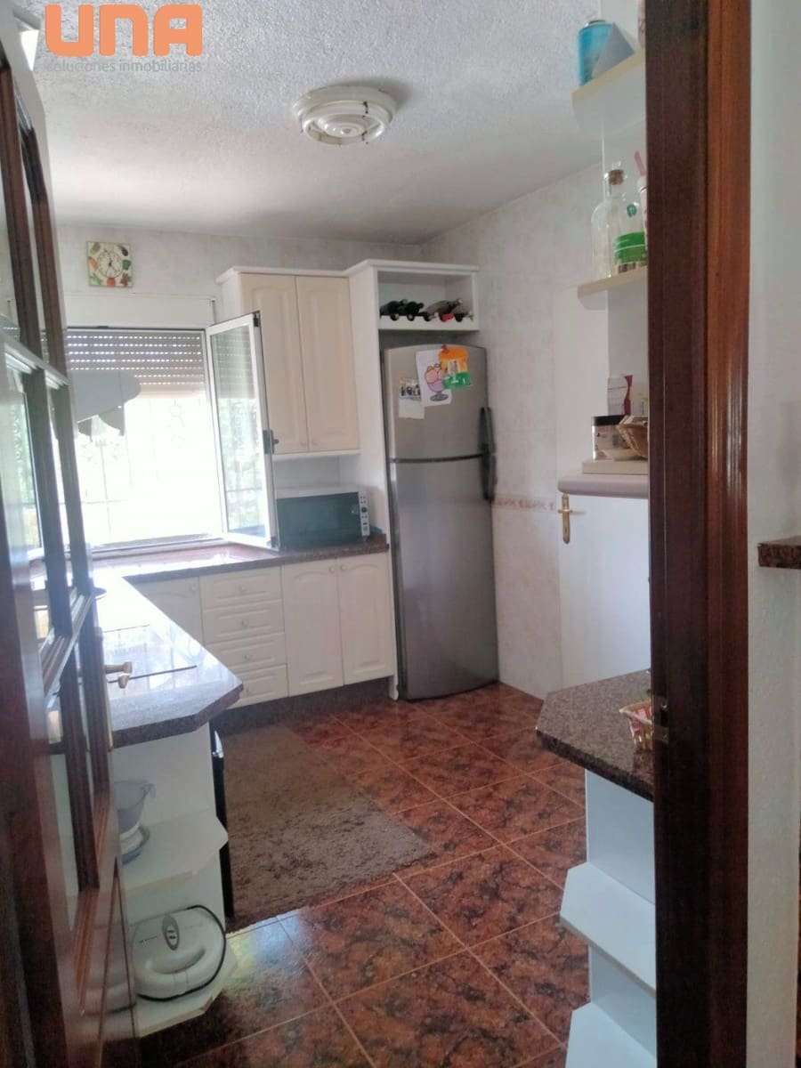 10 sypialnia Willa na sprzedaż w Miasto Kordoba z basenem garażem - 340 000 € (Ref: 9438206)