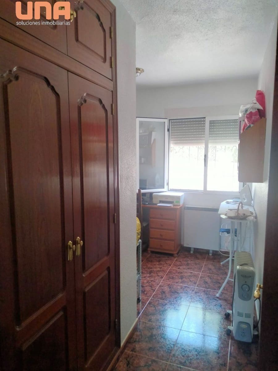 10 sypialnia Willa na sprzedaż w Miasto Kordoba z basenem garażem - 340 000 € (Ref: 9438206)