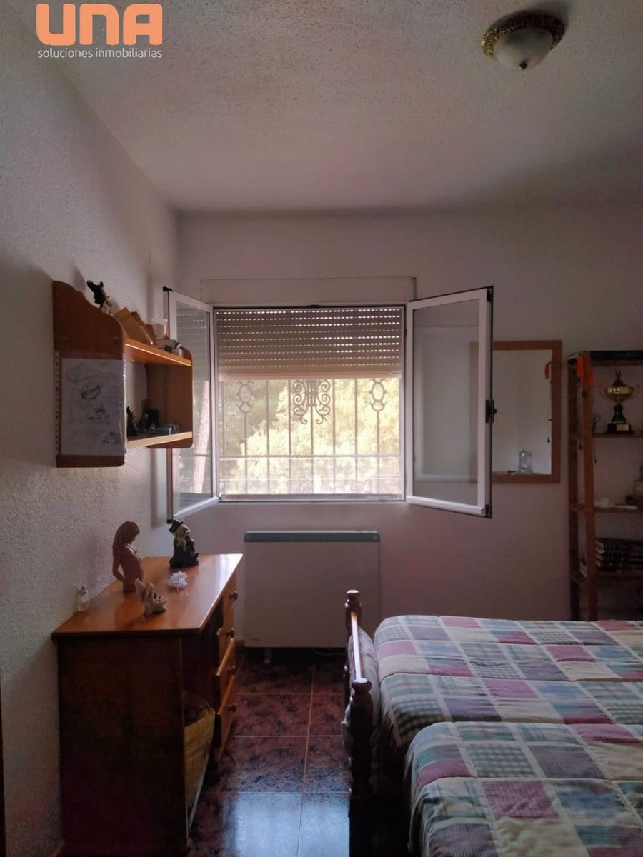 10 sypialnia Willa na sprzedaż w Miasto Kordoba z basenem garażem - 340 000 € (Ref: 9438206)