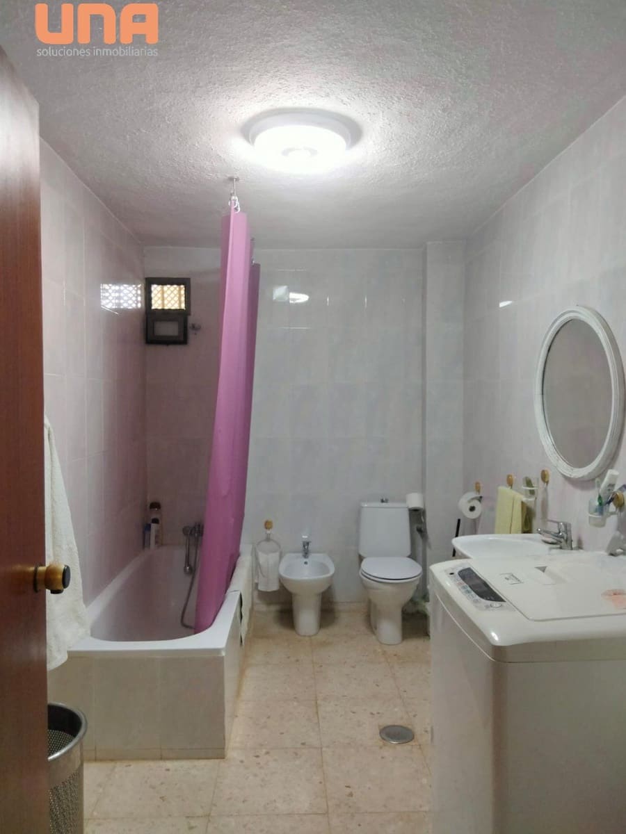 10 sypialnia Willa na sprzedaż w Miasto Kordoba z basenem garażem - 340 000 € (Ref: 9438206)