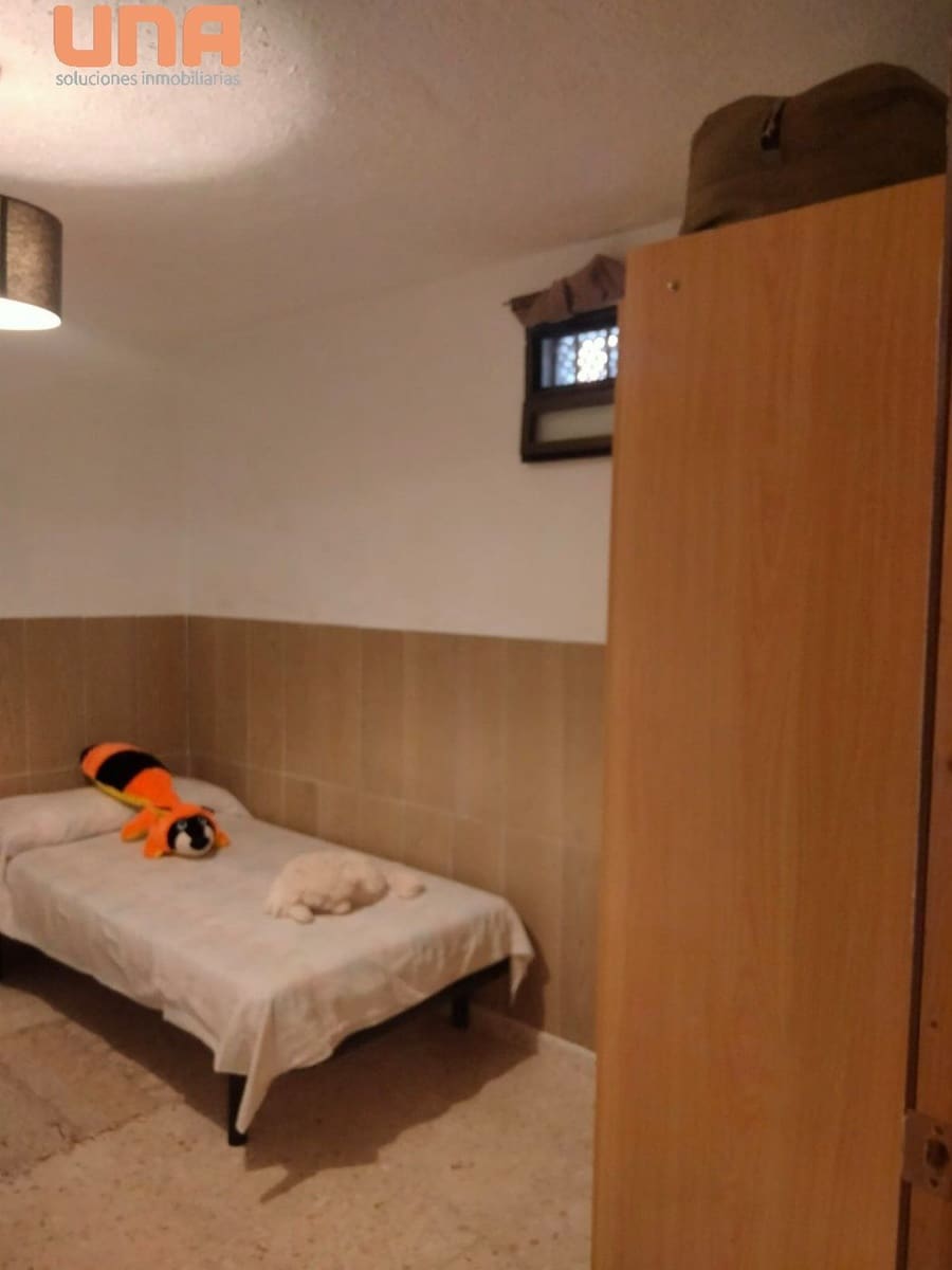 10 sypialnia Willa na sprzedaż w Miasto Kordoba z basenem garażem - 340 000 € (Ref: 9438206)