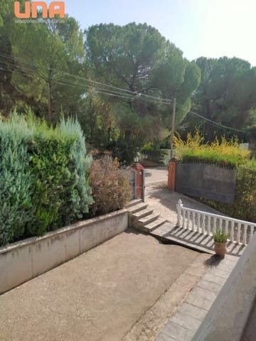 10 sypialnia Willa na sprzedaż w Miasto Kordoba z basenem garażem - 340 000 € (Ref: 9438206)