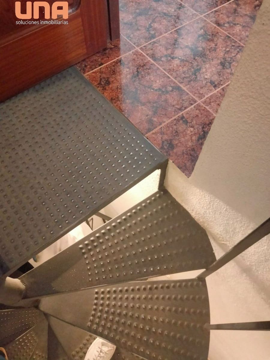 10 sypialnia Willa na sprzedaż w Miasto Kordoba z basenem garażem - 340 000 € (Ref: 9438206)