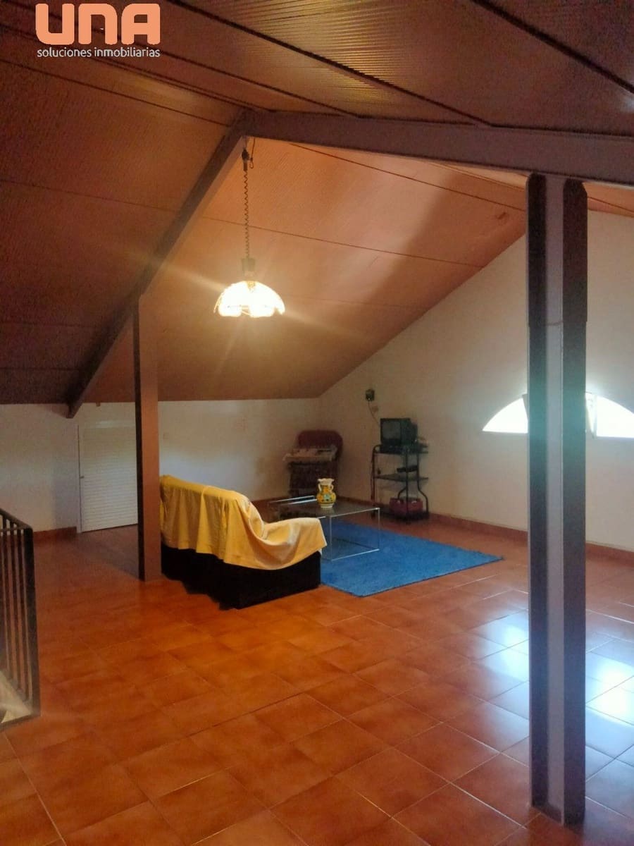 10 sypialnia Willa na sprzedaż w Miasto Kordoba z basenem garażem - 340 000 € (Ref: 9438206)