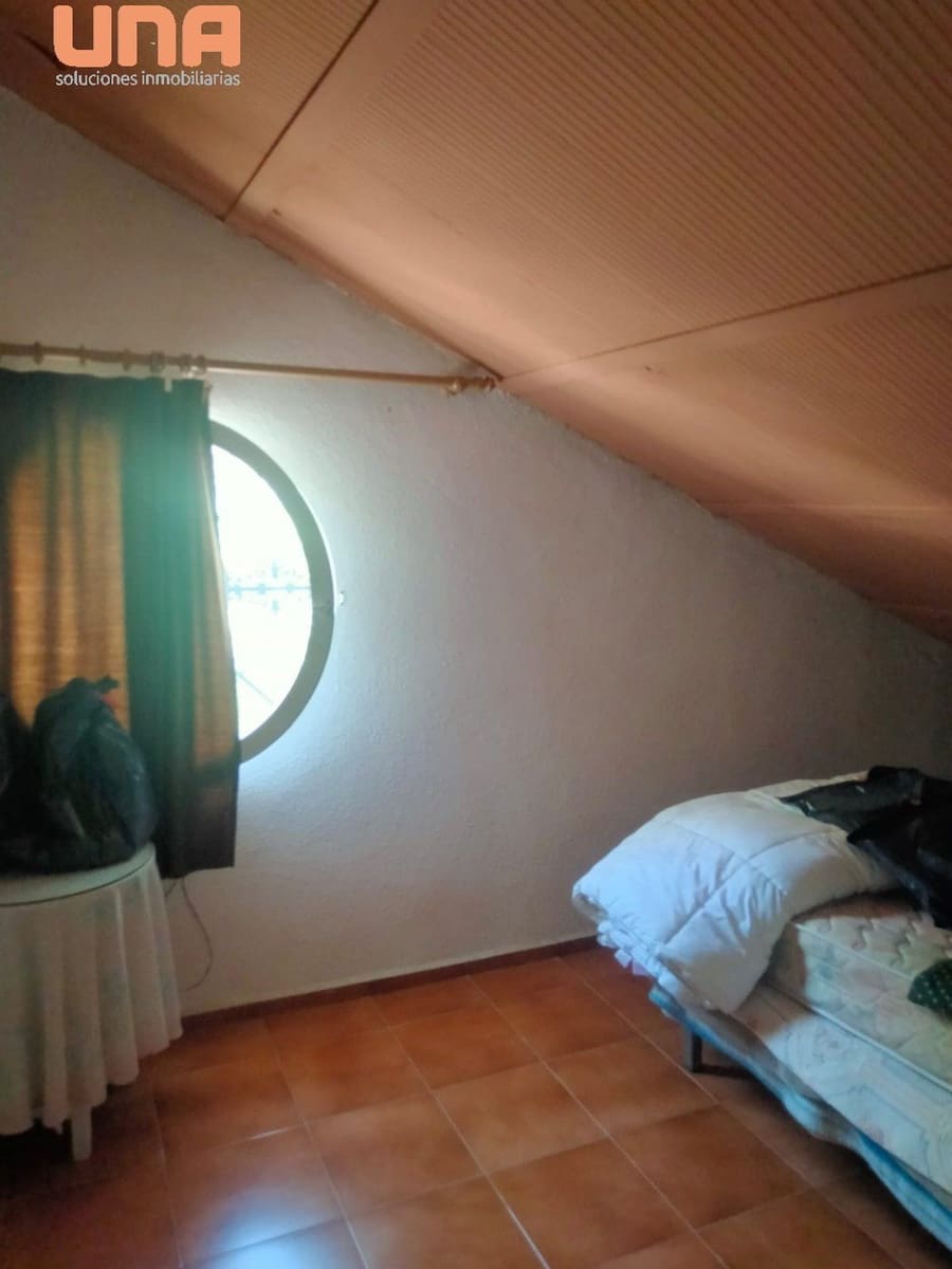 10 sypialnia Willa na sprzedaż w Miasto Kordoba z basenem garażem - 340 000 € (Ref: 9438206)