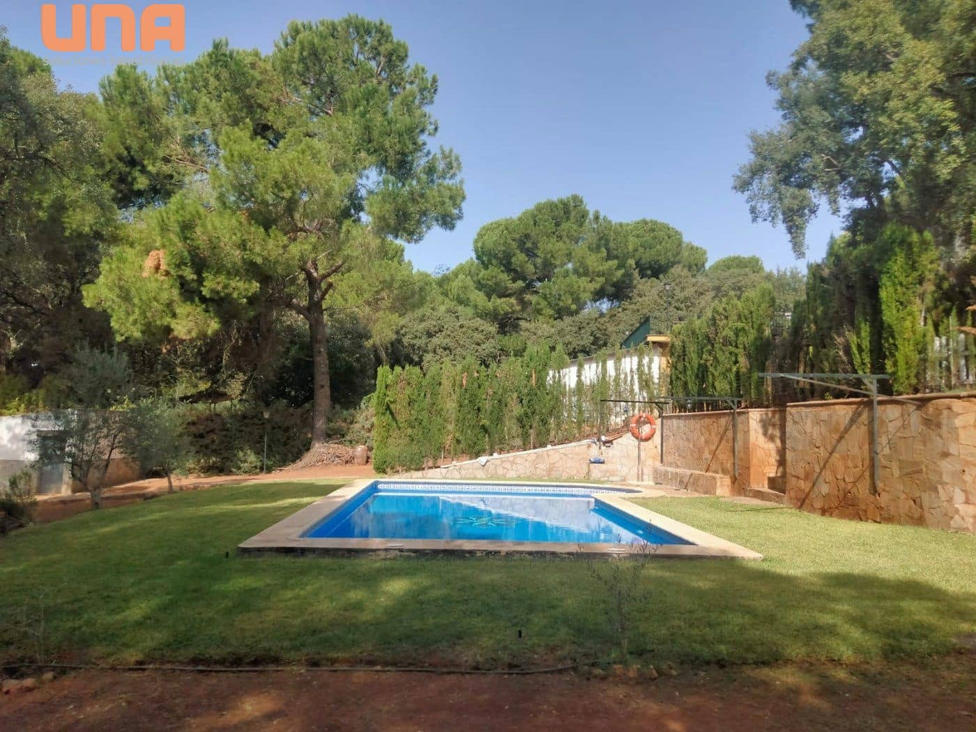 10 sypialnia Willa na sprzedaż w Miasto Kordoba z basenem garażem - 340 000 € (Ref: 9438206)