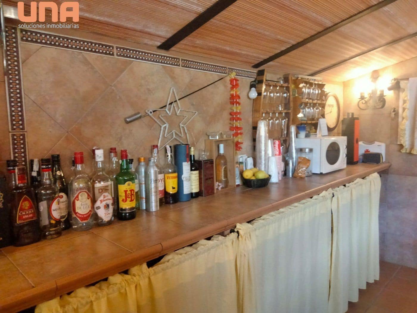 10 sypialnia Willa na sprzedaż w Miasto Kordoba z basenem garażem - 340 000 € (Ref: 9438206)