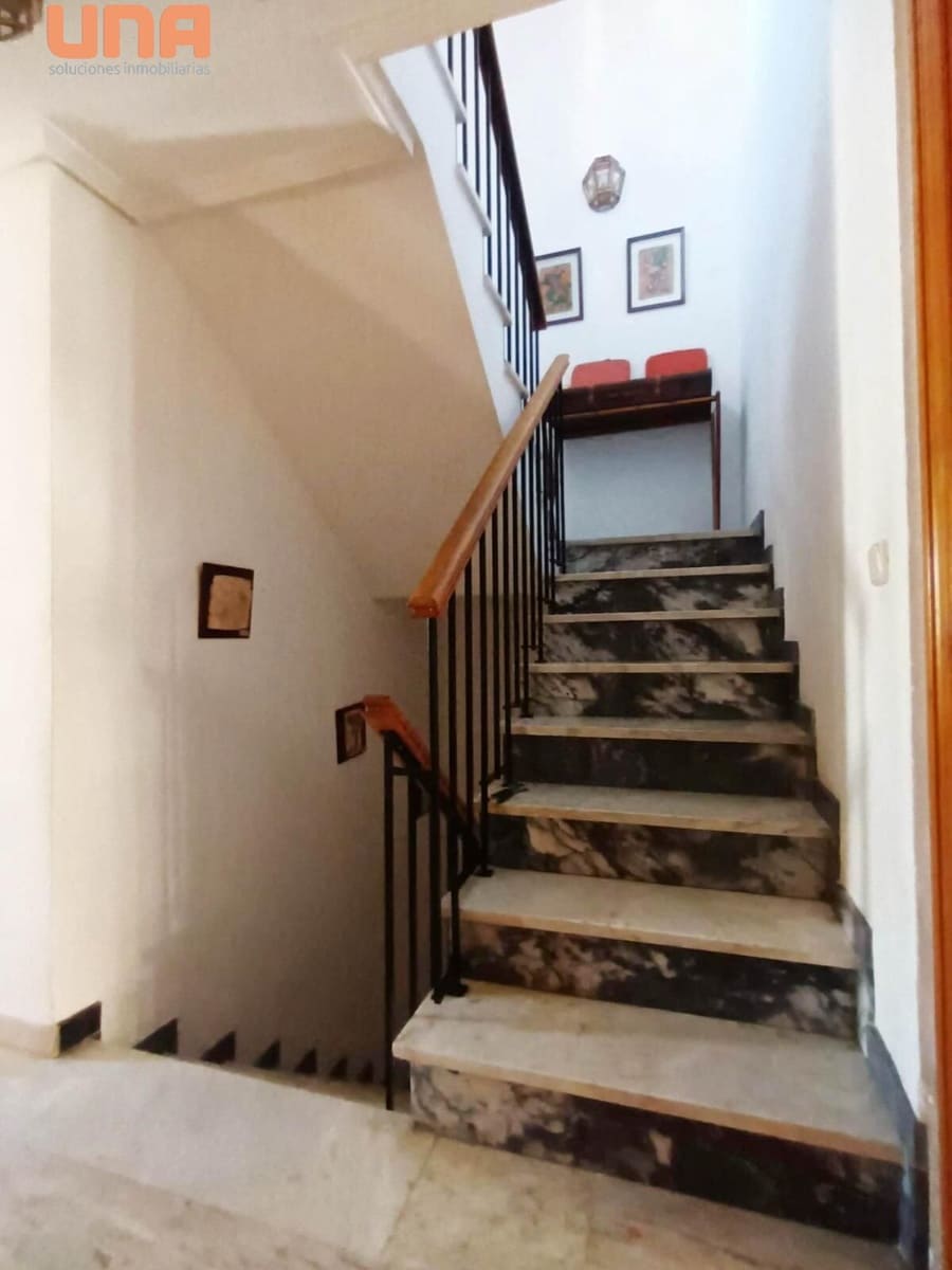 6 bedroom Townhouse for sale in Cordoba city - € 500,000 (Ref: 9438209)