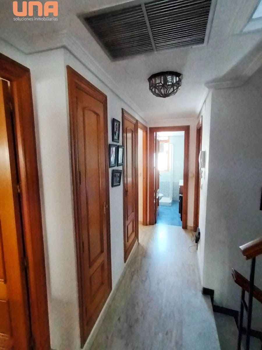 6 bedroom Townhouse for sale in Cordoba city - € 500,000 (Ref: 9438209)