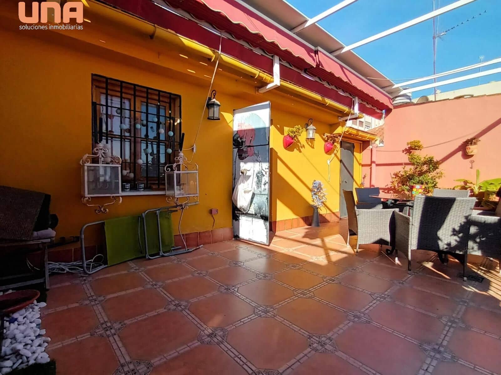 6 bedroom Townhouse for sale in Cordoba city - € 500,000 (Ref: 9438209)